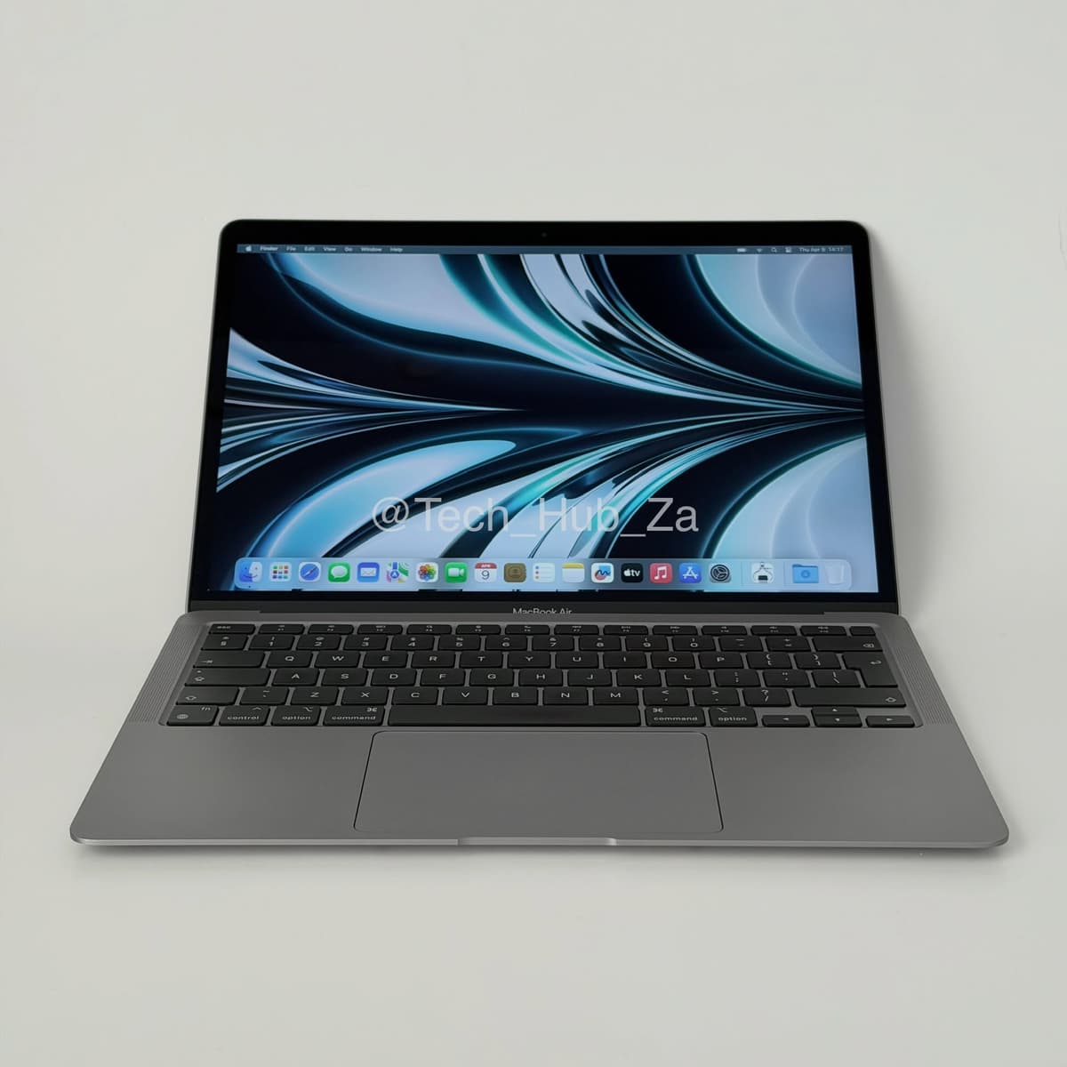 13” MacBook Air M1 2020 Space Grey - Image 1