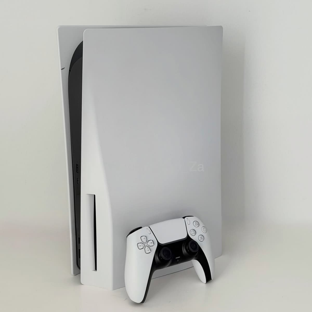 PS5 Disc Edition 825GB N/A - Image 1