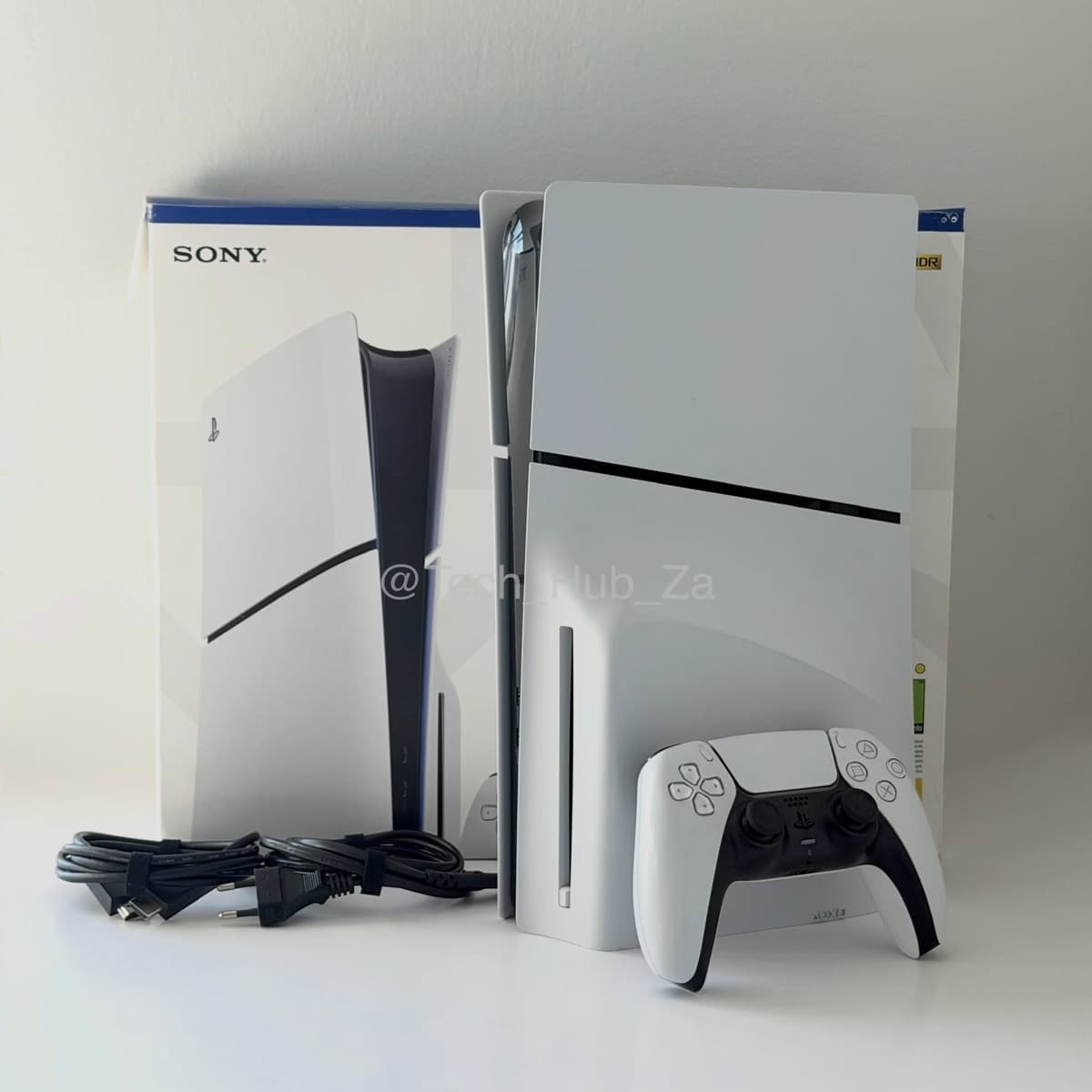 PS5 Slim Disc Edition 1TB with Controller N/A - Image 1