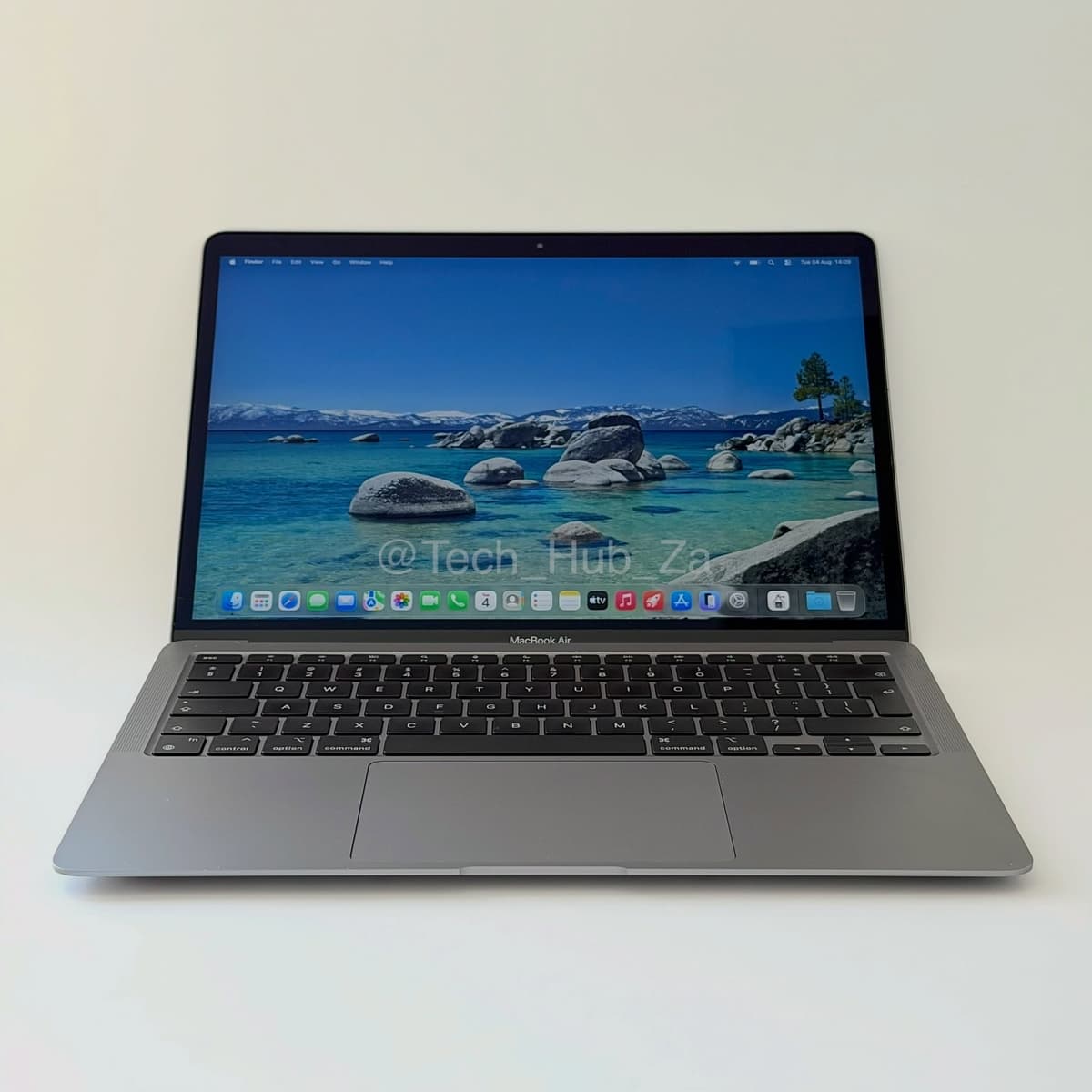 13” MacBook Air M1 2020 Space Grey - Image 1