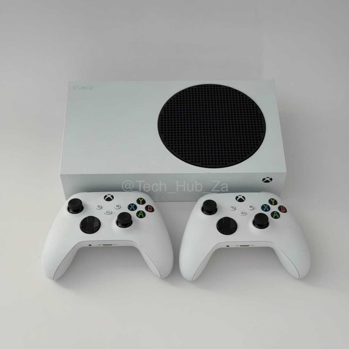 Xbox Series S 512GB with Two Controllers N/A - Image 1