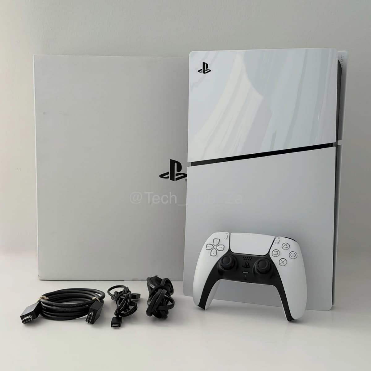 PS5 Slim Digital Edition 1TB with One Controller N/A - Image 1